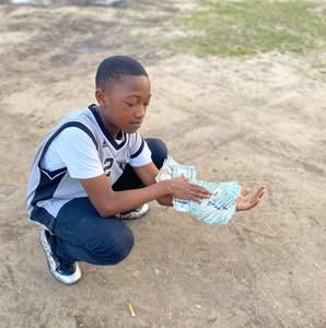 Meet your Posher, Adrian